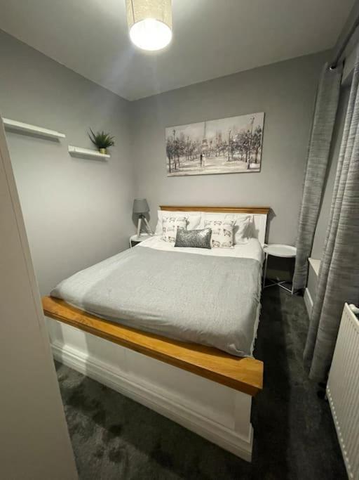 Modern, Spacious And Central Location アバーデア エクステリア 写真