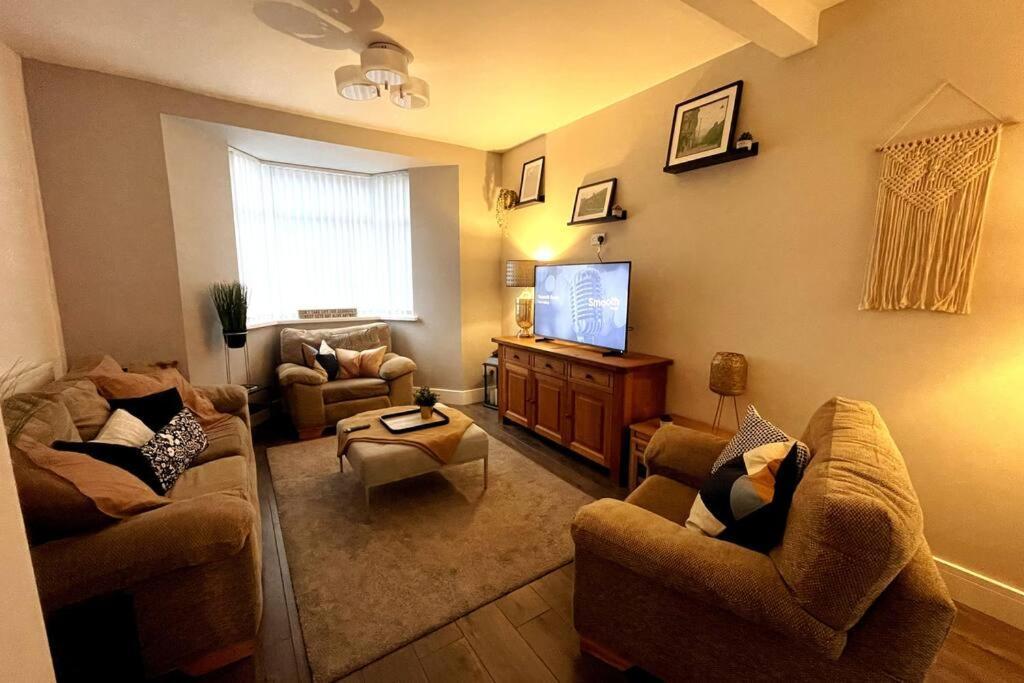Modern, Spacious And Central Location アバーデア エクステリア 写真